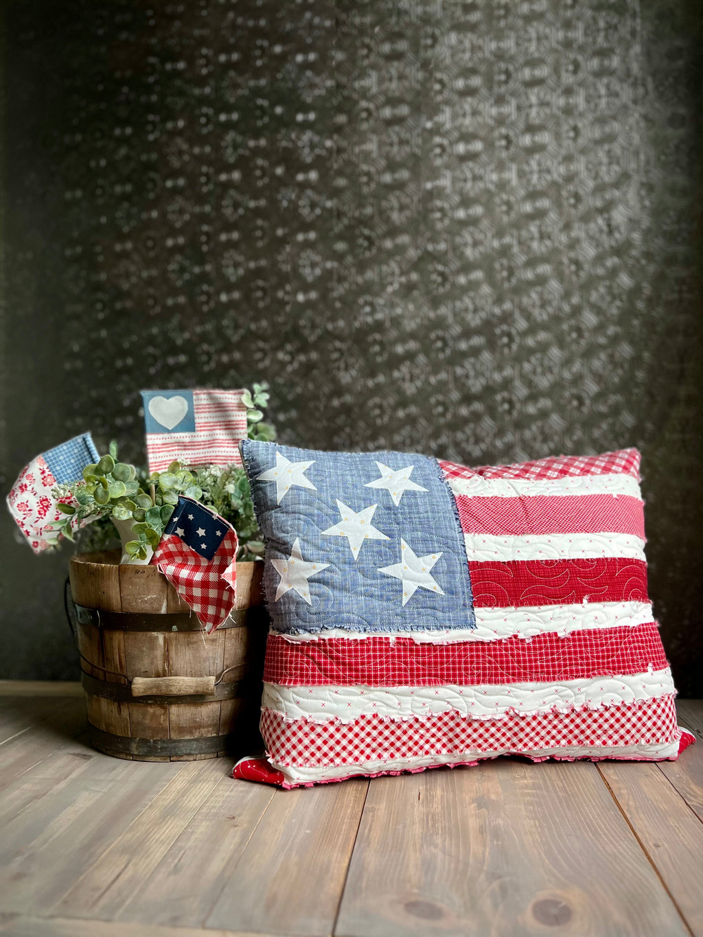 Betsy Quilted Pillow Pattern - Paper Print Vision